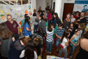 Exposição apresenta pinturas, desenhos, esculturas, entre outras técnicas inspiradas nas obras literárias de Adélia Maria Woellner feitas pelos alunos do Centro Juvenil de Artes Plásticas(CJAP).Curitiba, 05 de dezembro de 2014.Foto: Karw Penas/SEECCuritiba