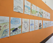 Alunos do Centro Juvenil de Artes Plásticas homenageiam Curitiba nos seus 332 anos Foto: Helena Godoy/SEEC