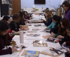 Oficinas abertas de crochê e arte têxtil acontecem em outubro no Centro Juvenil de Artes Plásticas. Foto: Anderson Tozato/SEEC