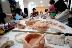 Centro Juvenil de Artes Plásticas abre vagas para oficina de cerâmica. Foto: Anderson Tozato/SEEC