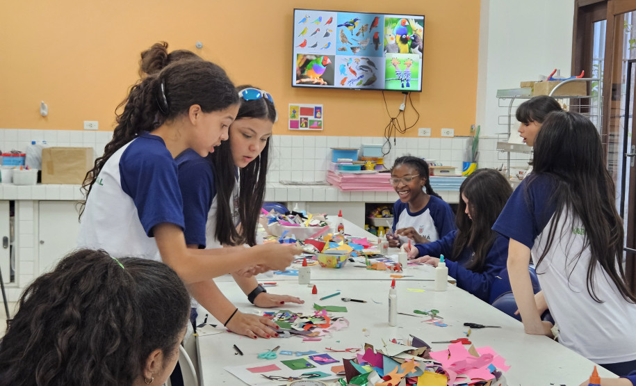 Centro Juvenil de Artes Plásticas oferece vivência artística à escolas. Foto: Helena Godoy/SEEC